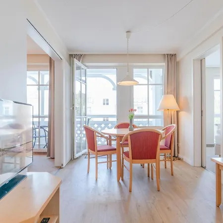 Apartment 501, Seepark